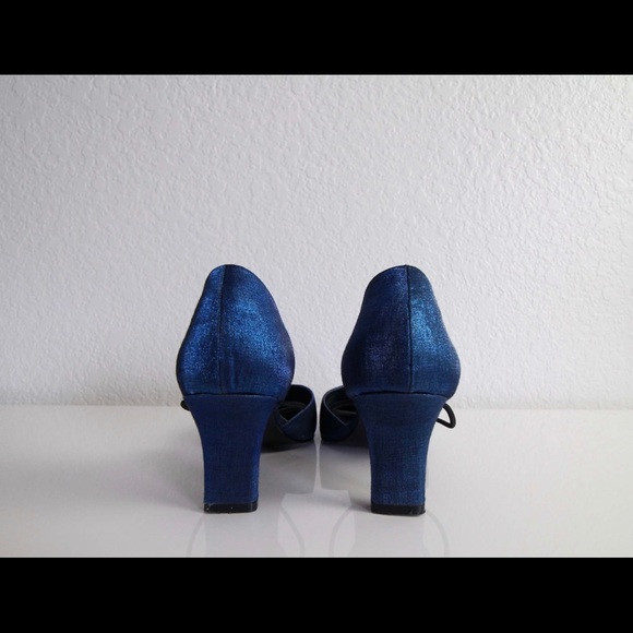 Metallic Blue Vintage Mary Janes - Picture 4 of 4